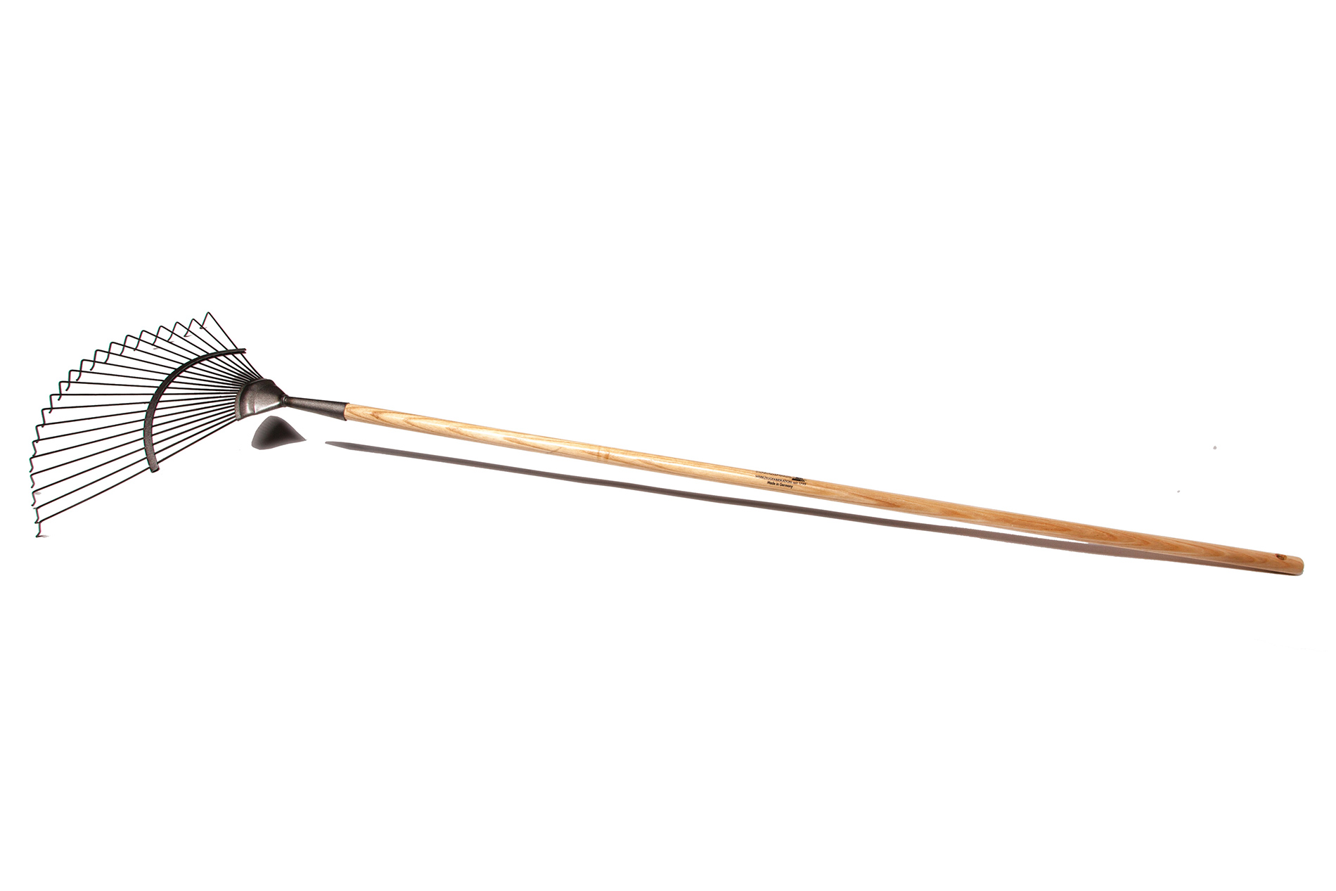 Krumpholz Rasenrechen 20 Zinken mit langem Eschenstiel (150 cm) Krumpholz Rasenrechen 20 Zinken mit langem Eschenstiel (150 cm)