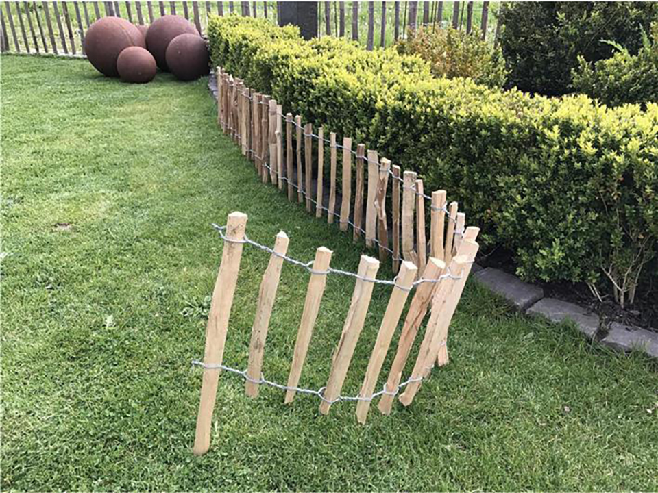 Mini Steckzaun, Staketenzaun, Beeteinfassung - Höhe 35 cm, versch. Lattenabstände Mini Steckzaun, Staketenzaun, Beeteinfassung - Höhe 35 cm, Länge 5 Meter, Lattenabstand 7-9 cm