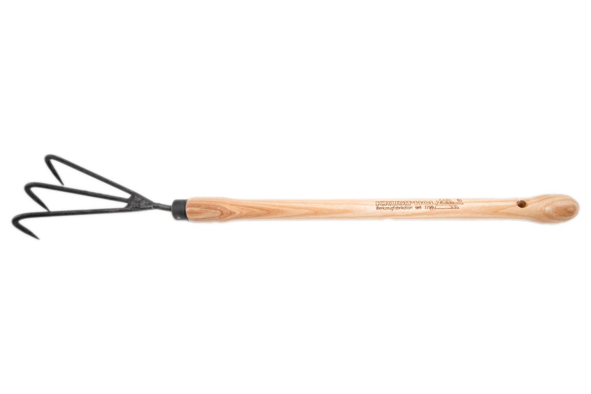 Krumpholz Grubber, 3 Zinken (geschmiedet) mit Eschen-Knopf-Stiel (48 cm) Krumpholz Grubber, 3 Zinken (geschmiedet) mit Eschen-Knopf-Stiel (48 cm)