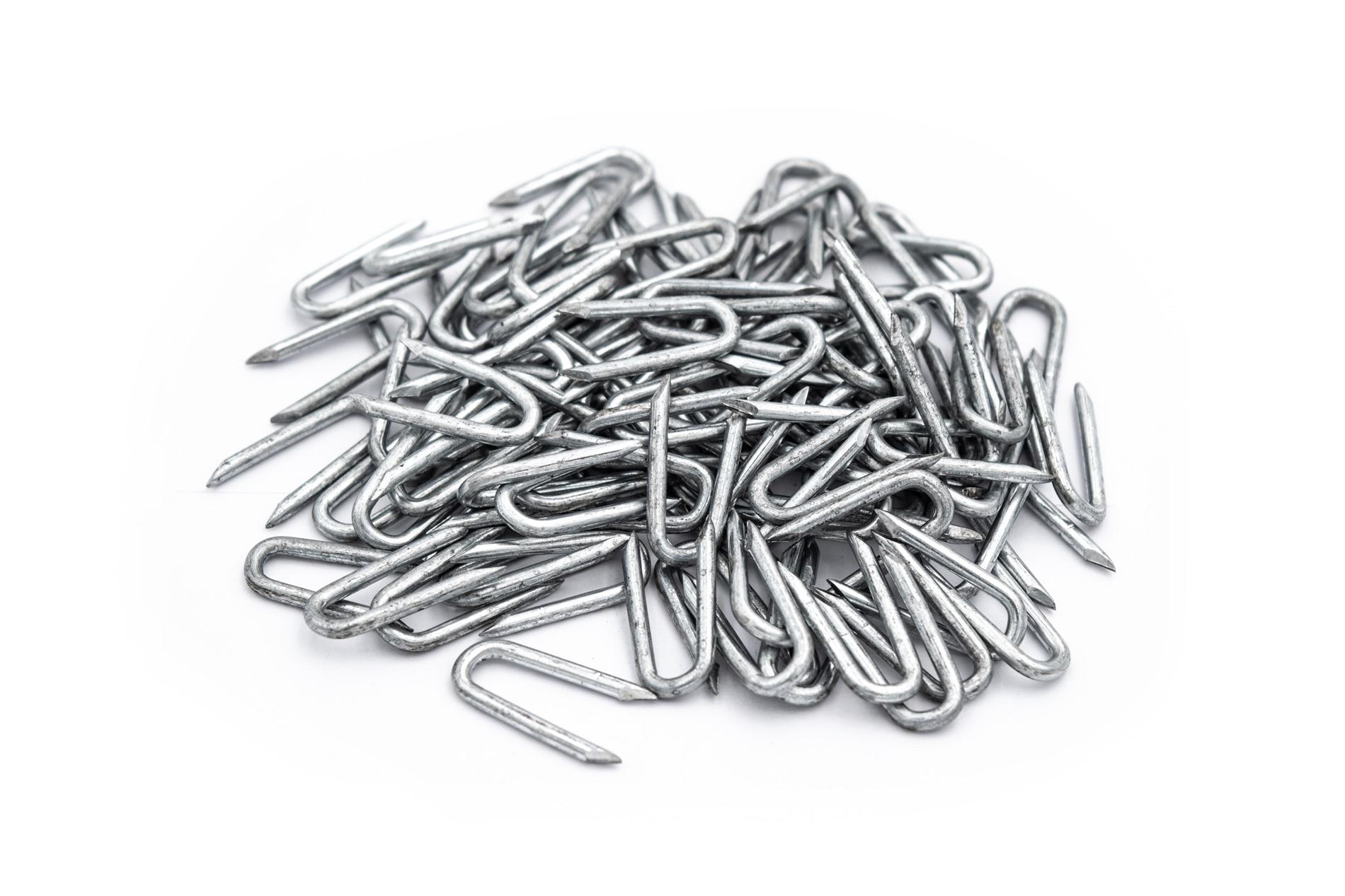 Krampen/Nagelschlaufen, verzinkt (100 Stück, 25 / 25 mm) für Staketenzaun-Befestigung Krampen/Nagelschlaufen, verzinkt (100 Stück, 25 / 25 mm) für Staketenzaun-Befestigung